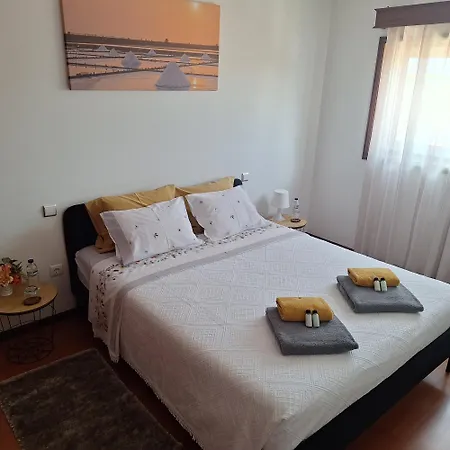 Ana Paula House * أفيرو